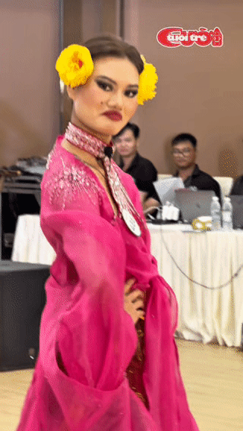 Khánh Vân gợi ý thí sinh hoa hậu đi thi 'Thách thức danh hài' - Ảnh 2.