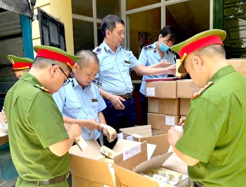 hàng giả - Ảnh 1.