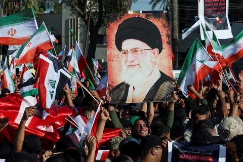 Xung đột Iran - Israel: Houthi dọa nhắm tàu Mỹ nếu Washington tham gia tấn công Iran - Ảnh 2. Iran - Ảnh 2.
