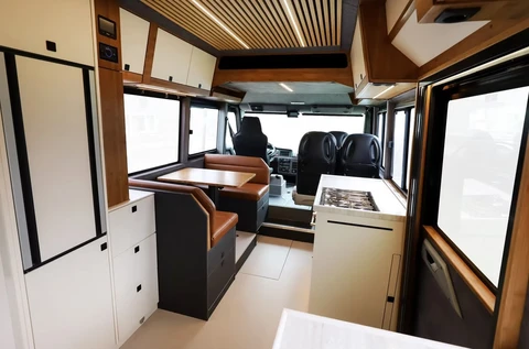 Nhà di động 'nồi đồng cối đá' được ví như 'Land Rover của motorhome', giá từ 16,5 tỉ đồng - Ảnh 7.