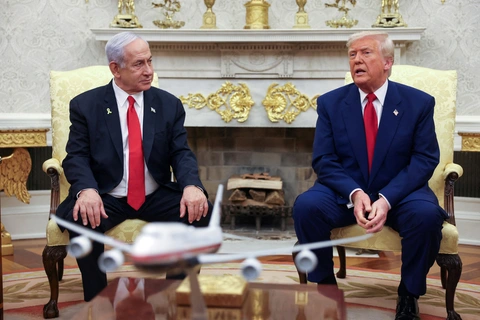 Axios: Israel dọn đường cho oanh tạc cơ Mỹ theo yêu cầu của ông Trump - Ảnh 1. Iran - Ảnh 1.