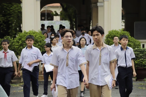 lớp 10 - Ảnh 1.