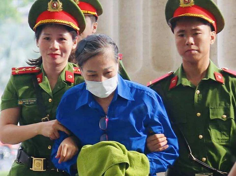 5 cựu bí thư Tỉnh ủy hầu tòa vì nhận tiền từ cựu chủ tịch Tập đoàn Phúc Sơn - Ảnh 1.
