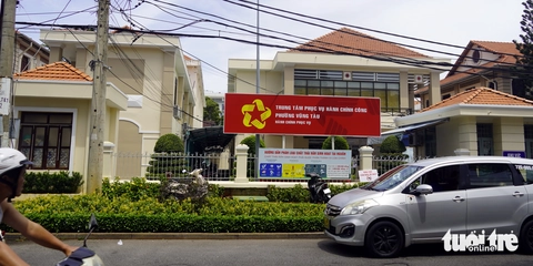 Trụ sở xã, phường tại Vũng Tàu đã có bảng 'trung tâm phục vụ hành chính công' mới thuộc TP.HCM - Ảnh 6.