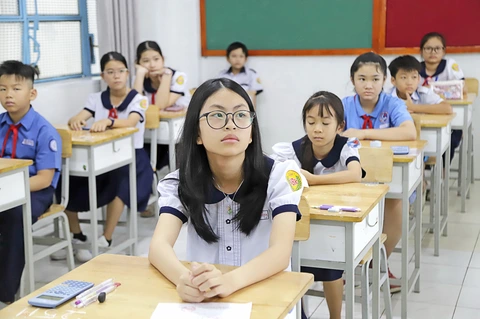 điểm chuẩn vào lớp 10 - Ảnh 2.