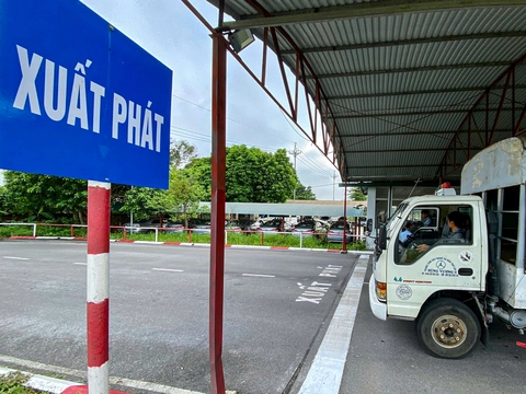 Ngày đầu Công an Hà Nội sát hạch cấp giấy phép lái xe ô tô, có học viên đạt 100 điểm - Ảnh 8.