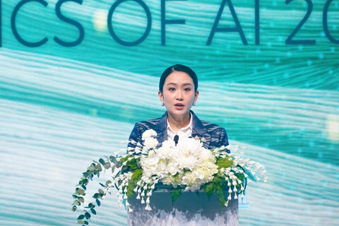 ‘Không có khác biệt giữa tỉ phú với bác tài trong thế giới AI’ - Ảnh 2.