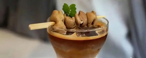 Cà phê pha lòng heo nấu chín gây sốt Trung Quốc - Ảnh 2. cà phê - Ảnh 2.