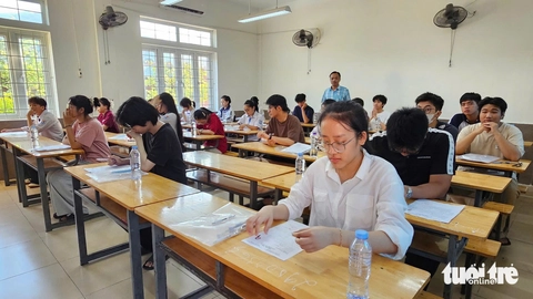 Hơn 1,1 triệu thí sinh bắt đầu thi môn văn kỳ thi tốt nghiệp THPT 2025 - Ảnh 29. thi tốt nghiệp - Ảnh 29.