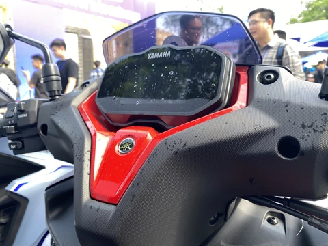 Yamaha NVX 2025 ra mắt Việt Nam, giá từ 56,5 triệu đồng, công nghệ xịn - Ảnh 6.