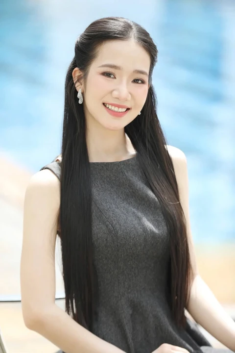 Nữ quân nhân xinh đẹp đầu tiên vào chung kết Hoa hậu Việt Nam - Ảnh 4. Hoa hậu Việt Nam - Ảnh 4.