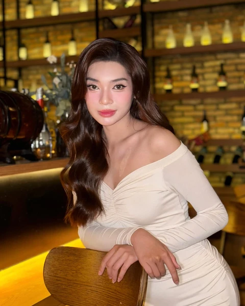 Ngắm nhan sắc Nguyễn Hoài Phương Anh từ khi là sinh viên đến Hoa hậu biển Việt Nam Toàn cầu 2025 - Ảnh 12. Hoa hậu biển Việt Nam Toàn cầu - Ảnh 12.