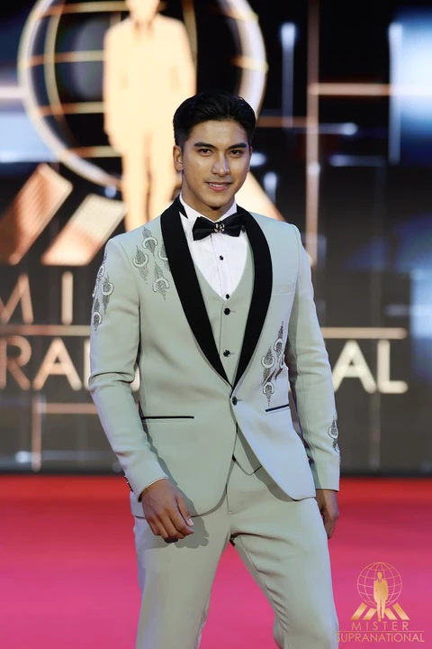 Minh Khắc dừng chân ở top 10 Nam vương Siêu quốc gia Mister Supranational 2025 - Ảnh 11. Mister Supranational - Ảnh 11.
