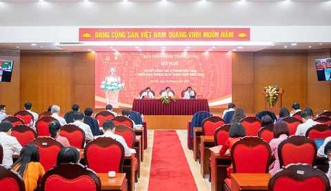 cán bộ - Ảnh 2.
