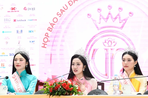 Tân hoa hậu Hà Trúc Linh: Vùng trời quê hương nào cũng là bầu trời Tổ quốc - Ảnh 1. Hà Trúc Linh - Ảnh 1.