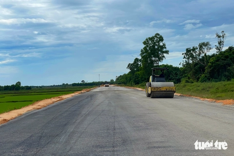 Gia hạn thêm một năm, đường tránh Đông Hà 400 tỉ vẫn nguy cơ trễ tiến độ- Ảnh 4. Gia hạn thêm một năm, đường tránh Đông Hà 400 tỉ vẫn nguy cơ trễ tiến độ - Ảnh 4.