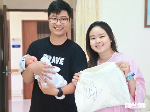 Man Đỏ - Ảnh 1.