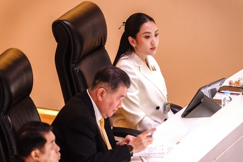Tỉ lệ ủng hộ Thủ tướng Thái Lan chỉ còn 9,2% - Ảnh 1.