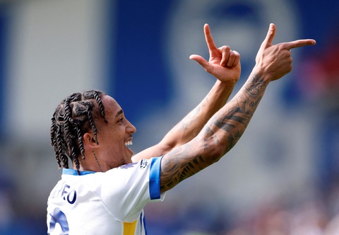 Brighton kiếm tiền 'khủng' từ Chelsea - Ảnh 1.