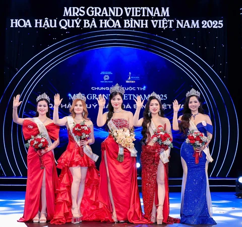Sau tuần ‘cao điểm’ hoa hậu, lại có thêm hoa hậu Nguyễn Thị Thưa - Ảnh 3. Nguyễn Thị Thưa - Ảnh 3.