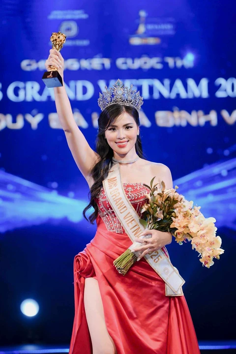 Sau tuần ‘cao điểm’ hoa hậu, lại có thêm hoa hậu Nguyễn Thị Thưa - Ảnh 1. Nguyễn Thị Thưa - Ảnh 1.