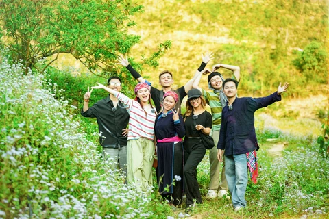 Gia đình Haha: show chữa lành nhưng rách miệng vì cười - Ảnh 3. Gia đình Haha: chữa lành tâm hồn, nhưng rách miệng vì cười - Ảnh 4.