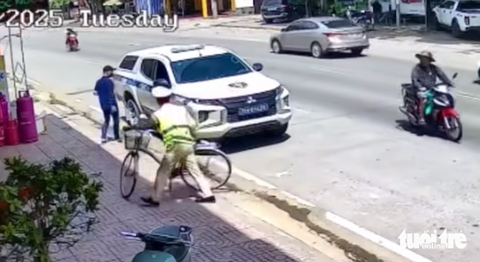 cảnh sát giao thông - Ảnh 1.