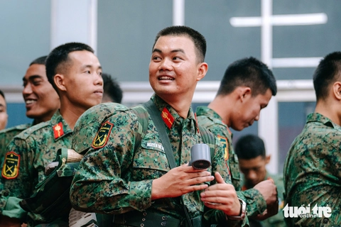 Các lực lượng quân đội di chuyển ra Hà Nội tập luyện mừng 80 năm Quốc khánh - Ảnh 10.