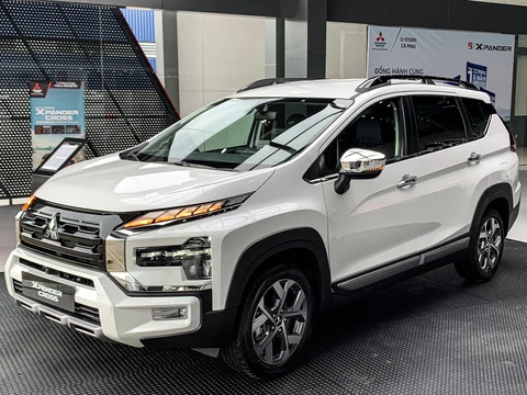 Mitsubishi - Ảnh 2.