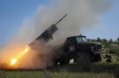 Ukraine - Ảnh 1.