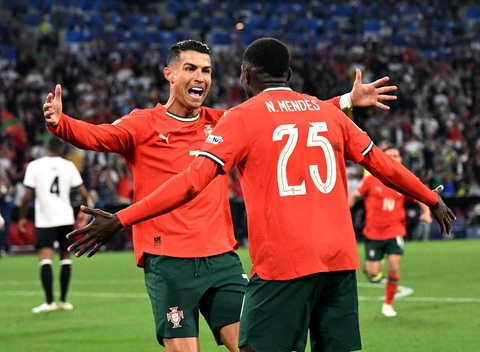 Ronaldo - Ảnh 1.