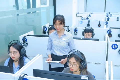 Bài thi TOEFL iBT thay đổi thang điểm, từ thang 120 thành thang 6 - Ảnh 1.