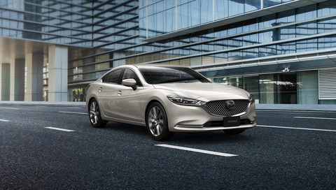 Tin tức giá xe: Toyota Camry giảm tới 100 triệu đồng tại đại lý - Ảnh 2.