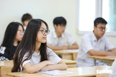 lớp 10 - Ảnh 1.