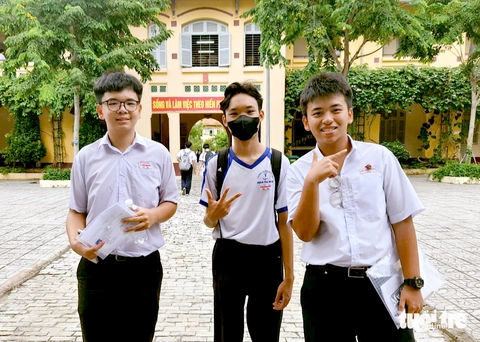 Đề thi ngữ văn về 'lối sống thụ động' của giới trẻ và giải pháp - Ảnh 1.