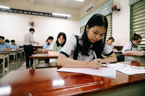 lớp 10 - Ảnh 4.