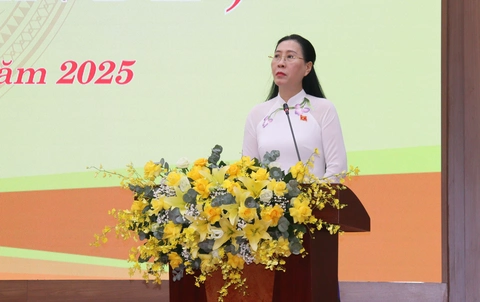Quảng Ngãi đưa 40 giám đốc, phó giám đốc sở… từ tỉnh về xã công tác - Ảnh 1.