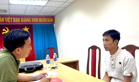 Qua Đài Loan trốn truy nã suốt 4 năm, vừa nhập cảnh về đã bị bắt - Ảnh 1.