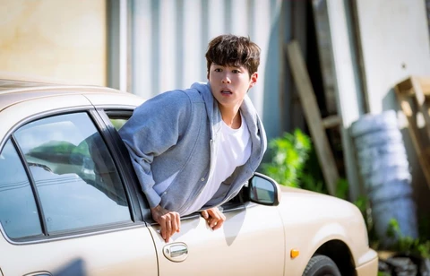 Park Bo Gum lột xác thế nào sau Khi cuộc đời cho bạn quả quýt? - Ảnh 2.