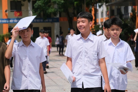 lớp 10 - Ảnh 1.