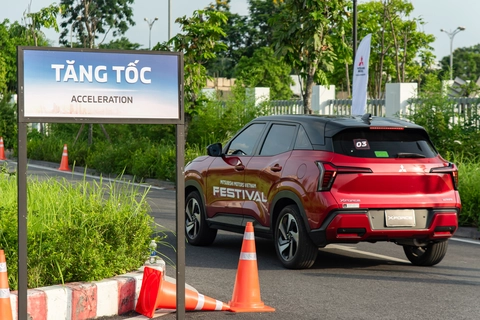 Vắt sức Mitsubishi Xforce leo dốc cao 8 mét và loạt bài thử ra trò, lại còn free tại Hà Nội- Ảnh 22. Đưa Xforce leo dốc cao 8m và loạt bài thử 'vắt sức' xe Mitsubishi - Ảnh 22.
