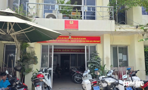 Nhiều trụ sở công an ở TP.HCM đổi bảng tên phường mới - Ảnh 8. công an - Ảnh 8.