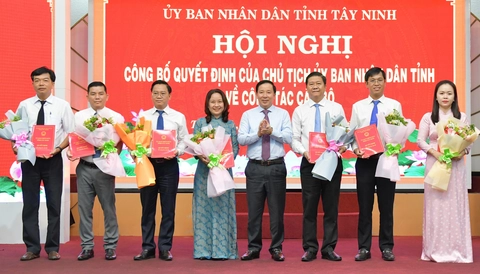 Bổ nhiệm lãnh đạo các cơ quan thuộc Tỉnh ủy, UBND tỉnh Tây Ninh - Ảnh 1.