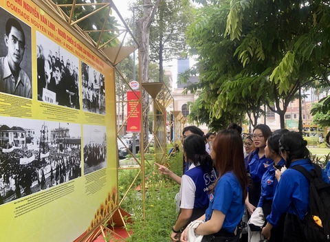 Nguyễn Văn Linh - Nhà lãnh đạo kiên định và sáng tạo của cách mạng Việt Nam - Ảnh 3. Nguyễn Văn Linh - Ảnh 3.