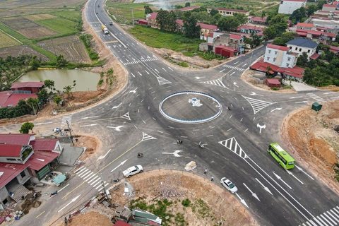 Cầu nghìn tỉ vừa thông, dân phải đi đường vòng, vì sao? - Ảnh 2. Cầu Đồng Việt - Ảnh 2.