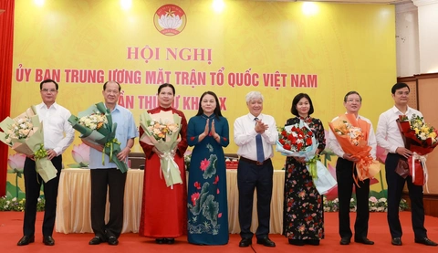 Danh sách 6 tân phó chủ tịch Ủy ban Trung ương MTTQ Việt Nam - Ảnh 1.