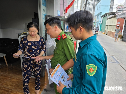 Phường Phú Thuận ra quân kiểm tra, tuyên truyền an toàn phòng cháy chữa cháy tại nhà trọ, chung cư - Ảnh 4.