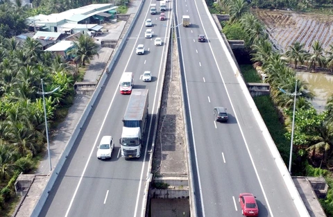 mở rộng cao tốc - Ảnh 2.