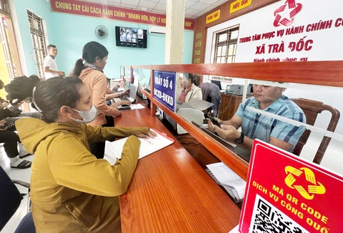 Đà Nẵng có đường dây nóng hướng dẫn người dân sử dụng thủ tục hành chính - Ảnh 1.