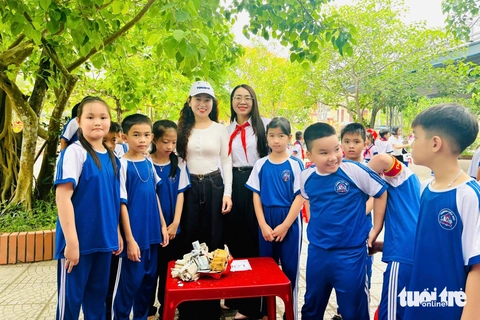 Trường tiểu học đầu tiên mang tên Nguyễn Hoàng trên vùng đất chúa Nguyễn lập nghiệp - Ảnh 2.